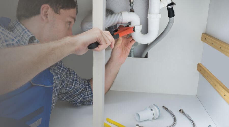 Expert burst pipe repair services in Clay, WV
